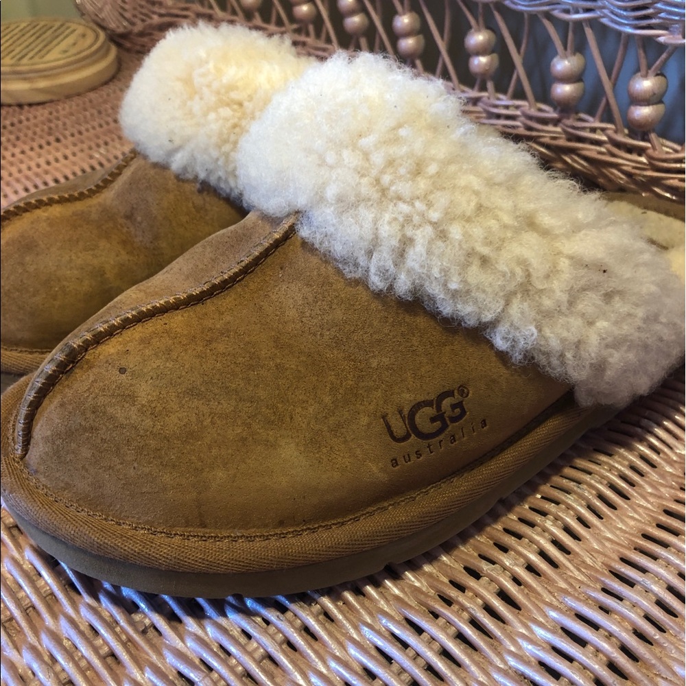 UGG Slippers Almost Perfect Condition